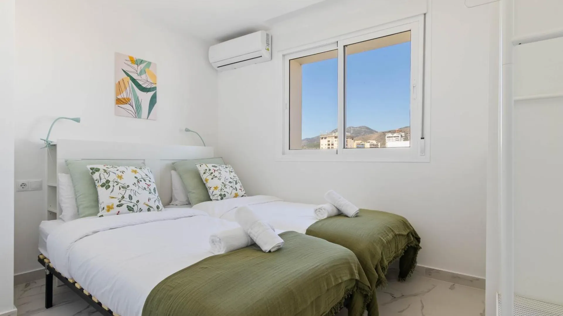 Diel Place Conchas Torremolinos